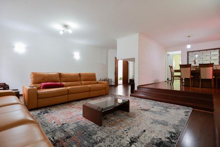 Casa à venda com 480m², 4 quartos e 1 vagaSala de estar