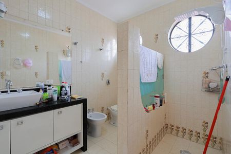 Casa à venda com 480m², 4 quartos e 1 vagaBanheiro da suíte