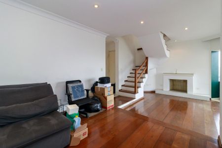 Apartamento à venda com 219m², 4 quartos e 3 vagas Apartamento à venda com 219m², 4 quartos e 3 vagasSala