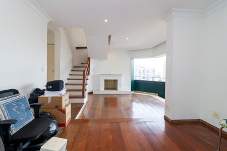 Apartamento à venda com 219m², 4 quartos e 3 vagas Apartamento à venda com 219m², 4 quartos e 3 vagasSala