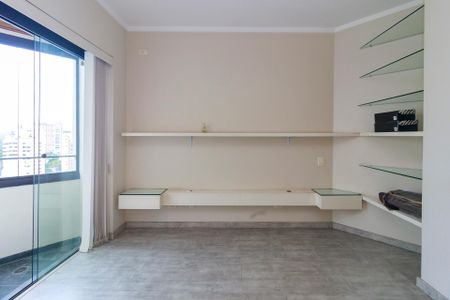 Apartamento à venda com 219m², 4 quartos e 3 vagas Apartamento à venda com 219m², 4 quartos e 3 vagasSuíte