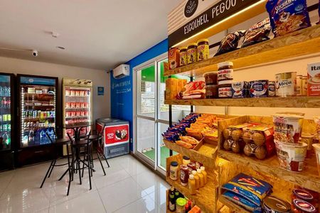 Apartamento à venda com 37m², 0 quarto e 1 vaga Apartamento à venda com 37m², 0 quarto e 1 vagaMercadinho