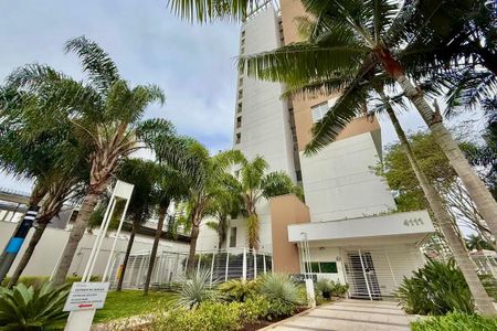 Apartamento à venda com 37m², 0 quarto e 1 vaga Apartamento à venda com 37m², 0 quarto e 1 vagaFachada