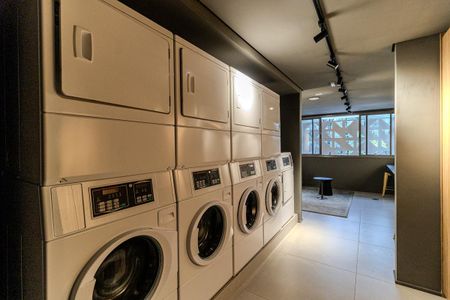 Studio para alugar com 30m², 1 quarto e sem vaga Studio para alugar com 30m², 1 quarto e sem vagaLavanderia