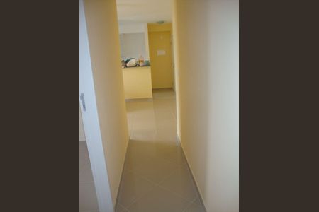 Apartamento à venda com 60m², 2 quartos e 1 vaga Apartamento à venda com 60m², 2 quartos e 1 vagaCorredor