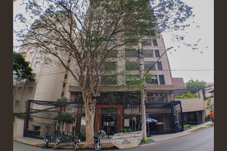 Apartamento à venda com 42m², 1 quarto e 1 vaga Apartamento à venda com 42m², 1 quarto e 1 vagaFachada