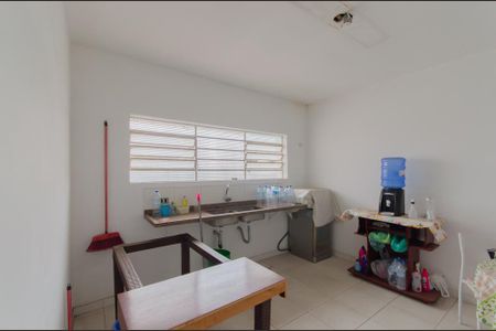 Casa à venda com 630m², 8 quartos e 6 vagasCozinha