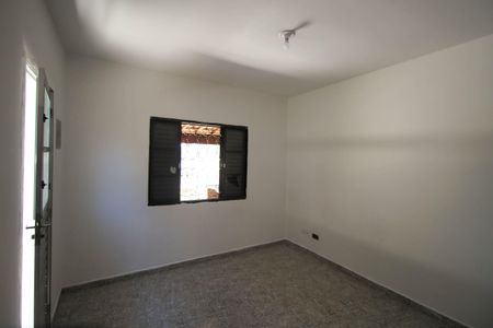 Casa à venda com 180m², 4 quartos e 2 vagasQuarto Suíte