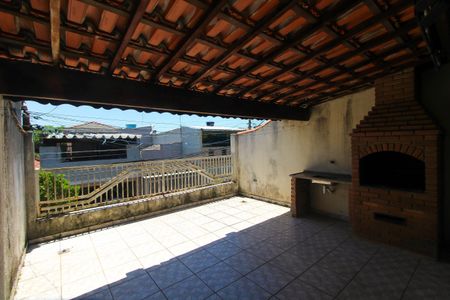 Casa à venda com 180m², 4 quartos e 2 vagasÁrea externa