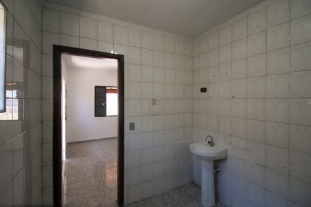 Casa à venda com 180m², 4 quartos e 2 vagasBanheiro da Suíte
