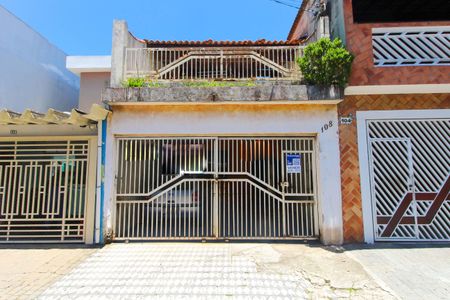 Casa à venda com 180m², 4 quartos e 2 vagasFachada
