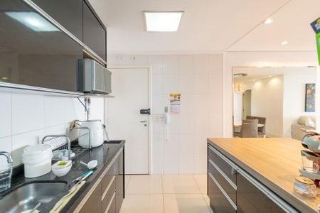 Apartamento à venda com 110m², 3 quartos e 2 vagasCozinha