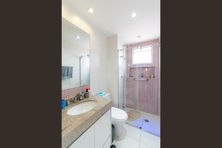 Apartamento à venda com 110m², 3 quartos e 2 vagasBanheiro Social