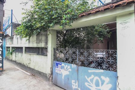 Casa para alugar com 75m², 1 quarto e sem vaga Casa para alugar com 75m², 1 quarto e sem vagaFachada