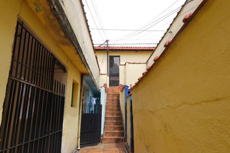 Casa à venda com 340m², 1 quarto e 2 vagasÁrea comum entre imóveis do terreno