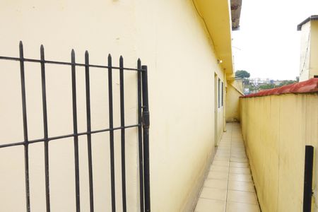 Casa à venda com 340m², 1 quarto e 2 vagasCorredor externo