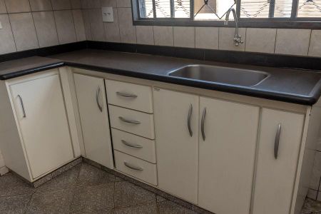 Casa para alugar com 187m², 3 quartos e 3 vagas Casa para alugar com 187m², 3 quartos e 3 vagasCozinha