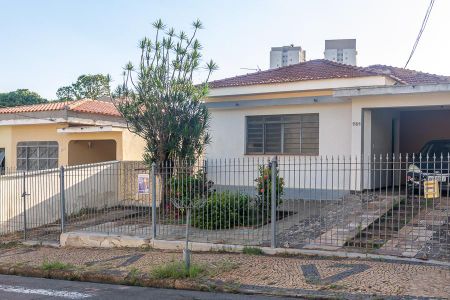 Casa para alugar com 187m², 3 quartos e 3 vagas Casa para alugar com 187m², 3 quartos e 3 vagasFachada