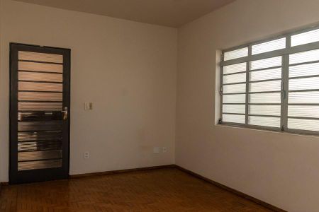 SALA de casa para alugar com 3 quartos, 187m² em Vila Santa Catarina, Americana