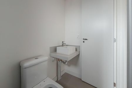 Apartamento à venda com 83m², 2 quartos e 1 vagaBanheiro da Suíte 1