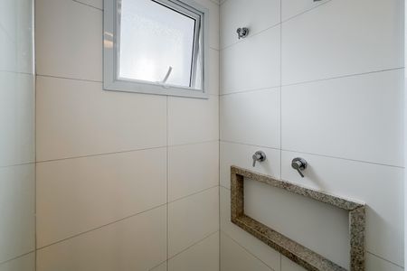 Apartamento à venda com 83m², 2 quartos e 1 vagaBanheiro da Suíte 1