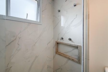 Apartamento à venda com 83m², 2 quartos e 1 vagaBanheiro da Suíte 2