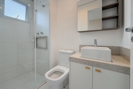 Apartamento à venda com 83m², 2 quartos e 1 vagaBanheiro da Suíte 1