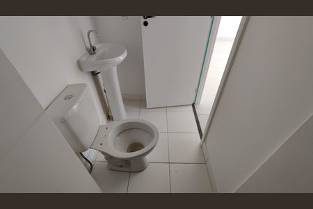Banheiro de apartamento à venda com 2 quartos, 33m² em Itaquera, São Paulo