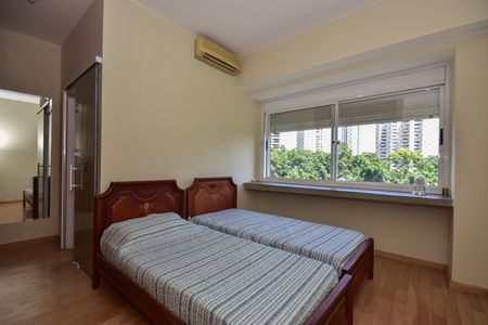 Apartamento à venda com 272m², 4 quartos e 4 vagasSuíte 3
