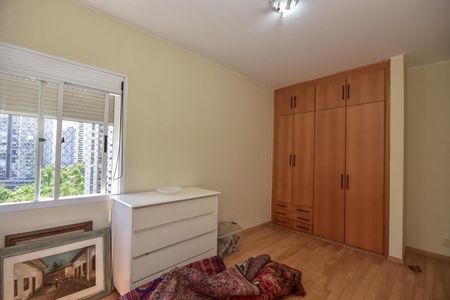 Apartamento à venda com 272m², 4 quartos e 4 vagasSuíte 1