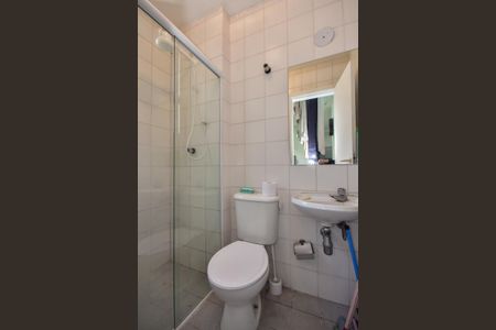 Apartamento à venda com 272m², 4 quartos e 4 vagasBanheiro de Serviço