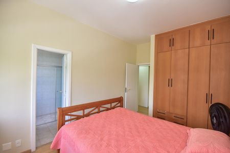 Apartamento à venda com 272m², 4 quartos e 4 vagasSuíte 2