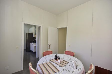 Apartamento à venda com 272m², 4 quartos e 4 vagasCopa
