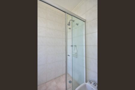 Apartamento à venda com 272m², 4 quartos e 4 vagasBanheiro da Suíte 2