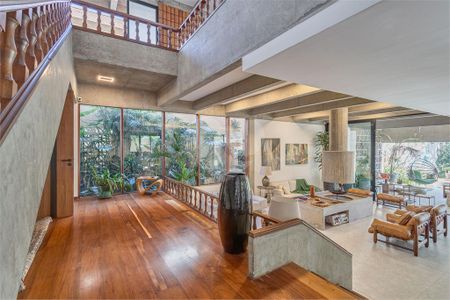 Casa à venda com 4 quartos, 770m² em Santo Amaro, São Paulo