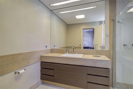 Casa à venda com 4 quartos, 421m² em Jardim Santo Amaro, São Paulo