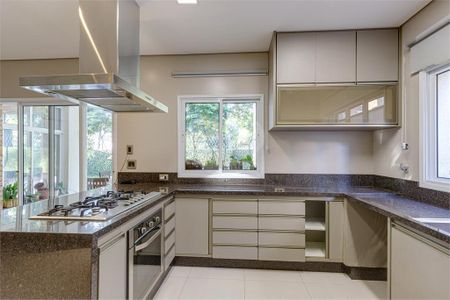 Casa à venda com 421m², 4 quartos e 4 vagas