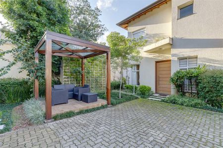 Casa à venda com 421m², 4 quartos e 4 vagas