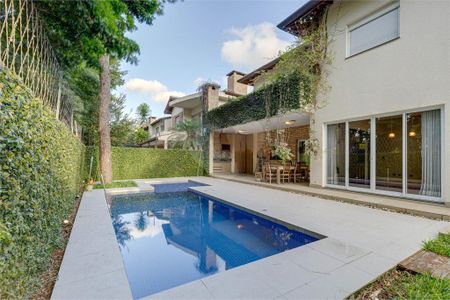 Casa à venda com 421m², 4 quartos e 4 vagas