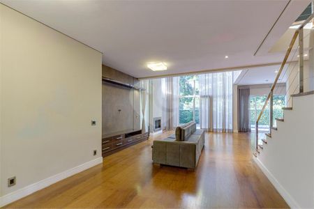 Casa à venda com 4 quartos, 421m² em Jardim Santo Amaro, São Paulo