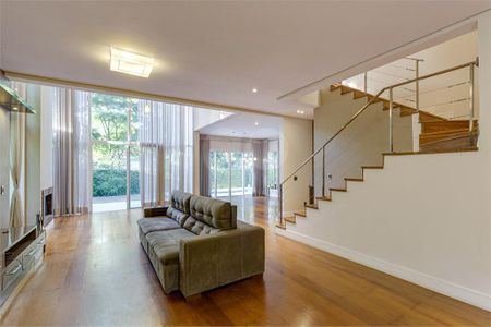 Casa à venda com 4 quartos, 421m² em Jardim Santo Amaro, São Paulo