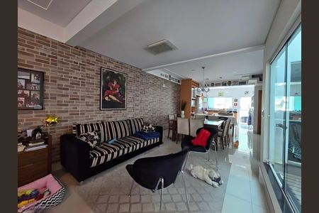 Casa à venda com 3 quartos, 251m² em Jardim do Mar, São Bernardo do Campo
