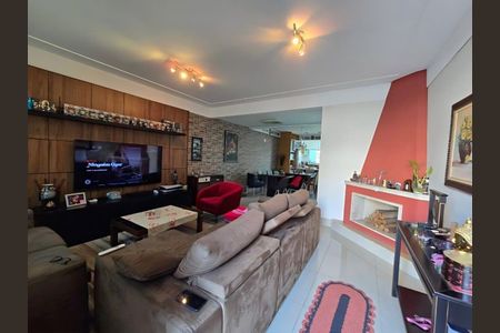 Casa à venda com 3 quartos, 251m² em Jardim do Mar, São Bernardo do Campo