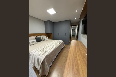 Casa à venda com 3 quartos, 190m² em Vila Carrão, São Paulo