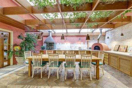 Casa à venda com 4 quartos, 700m² em Chácara Santo Antônio (Zona Sul), São Paulo