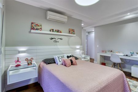 Casa à venda com 4 quartos, 407m² em Santo Amaro, São Paulo