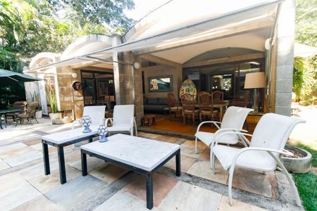 Casa à venda com 509m², 5 quartos e 6 vagasÁrea Lazer