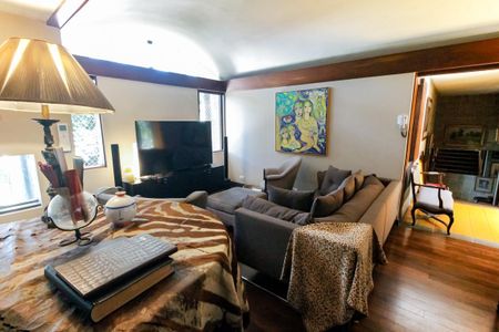 Casa à venda com 509m², 5 quartos e 6 vagasSala 2