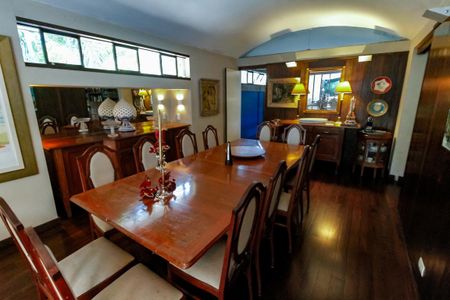 Casa à venda com 509m², 5 quartos e 6 vagasSala 3