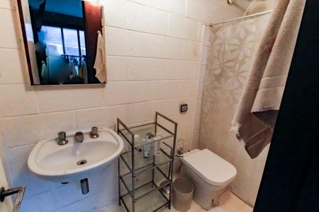 Casa à venda com 509m², 5 quartos e 6 vagasBanheiro de serviço